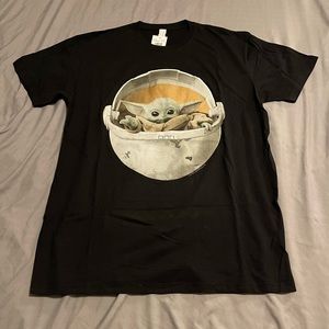 Grogu T-shirt NWT Mandalorian Baby Yoda Star Wars